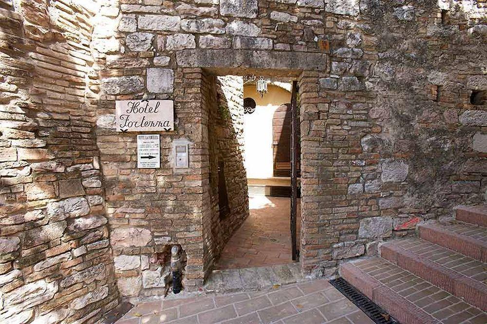 Hotel La Fortezza Assisi Luaran gambar